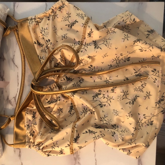 Floral cami - Picture 3 of 4